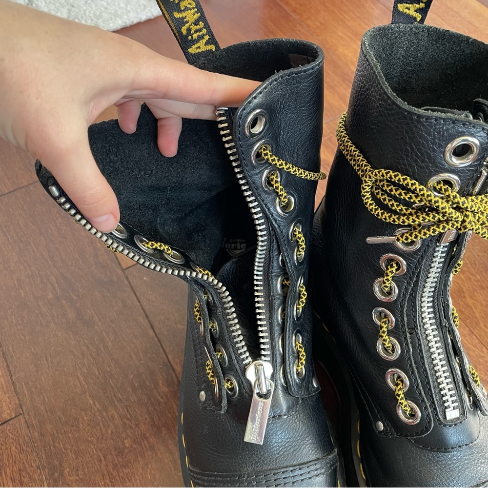 Dr. Martens Sinclair Hi Max Zip Front Boots Platform Yellow Laces Leather Sz 9 - Picture 7 of 14